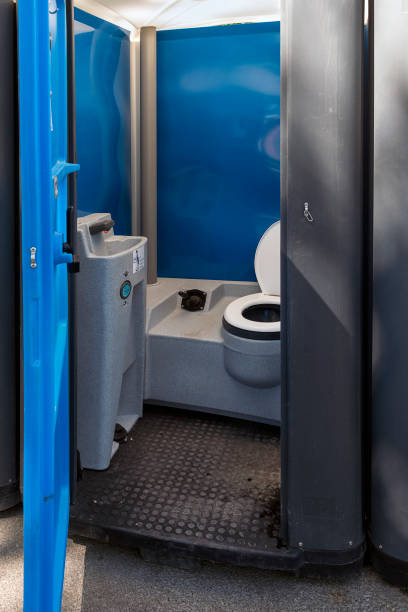 Portable Toilet Options We Offer in Nazareth College, NY